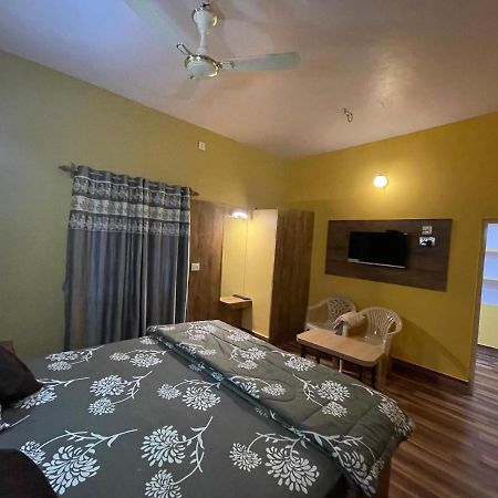 Hotel Lake Queen Rambha Eksteriør billede